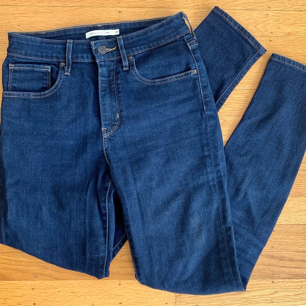 Levi’s 721 High Rise Skinny (Med Blue)